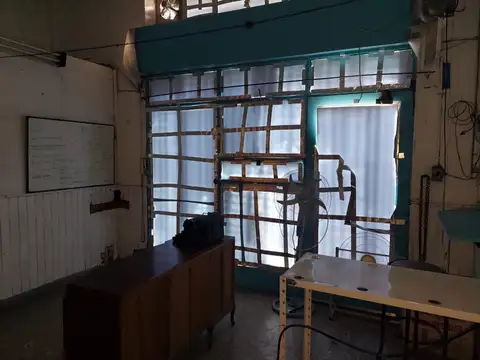 Local en Venta Via Pública