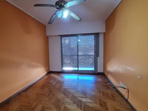 Alquiler de Departamento 2 AMBIENTES en Ciudadela, Tres de F