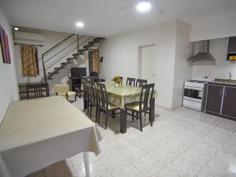 Depto Tipo Casa en Venta con 1 cocheras