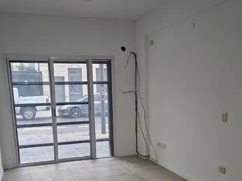 Blanco Encalada 4400, Piso PB