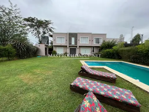 Casa 4 ambientes con 2 baños