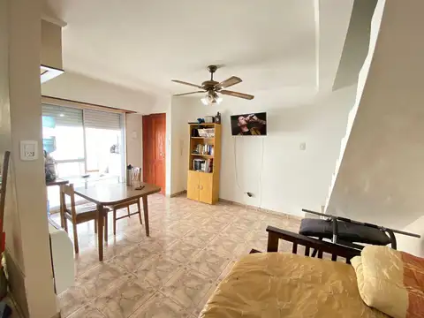 Depto Tipo Casa en Alquiler en La Plata, $ 600.000