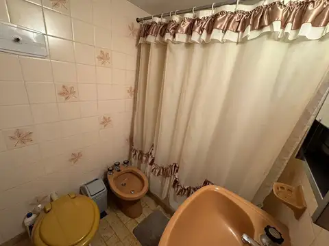 Depto Tipo Casa 2 ambientes con 2 baños
