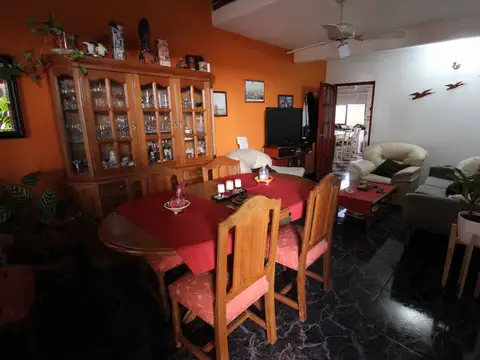 Casa en Venta en Haedo, USD 199.000
