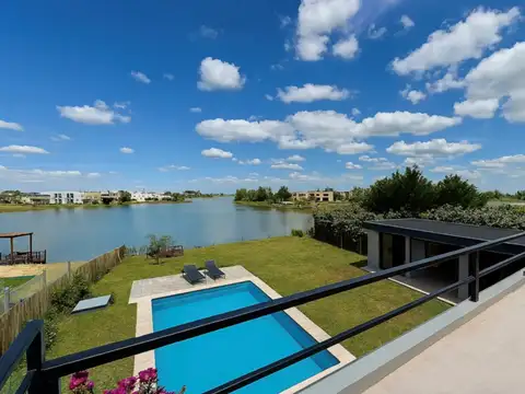 Casa  en Venta en San Sebastian - AREA 5, San Sebastian, Escobar