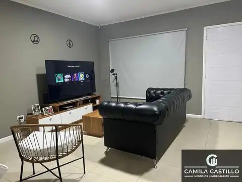 Casa 4 ambientes con 3 baños