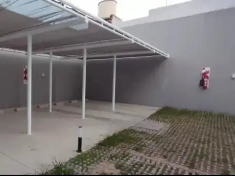 COCHERA SEMI CUBIERTA VILLA RAFFO SPAZIO GOLF