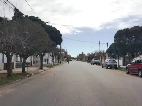 Av.III 2400, Piso PB