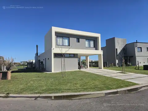 Casa en Venta en San Sebastian, USD 270.000