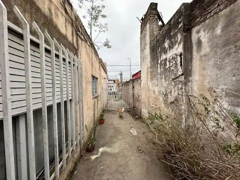 Esteban Echeverria al 5700