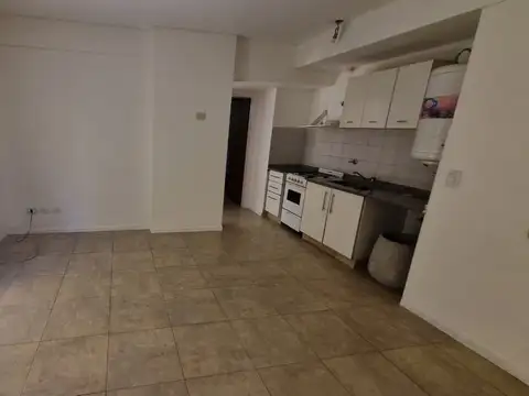 Cristóbal Colón 300, Piso 1