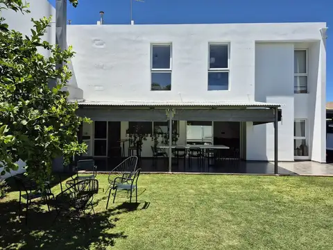 Casa en Venta en Valle Escondido Los Aromas, USD 349.000