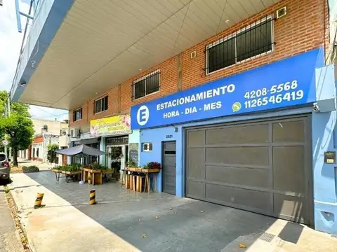 Garage en Venta con 75 Cocheras + 2 Locales en Venta