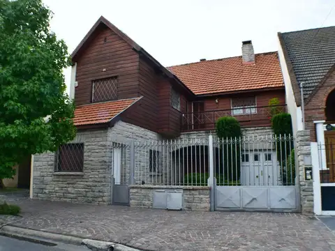 Casa - Venta - Argentina, RAMOS MEJIA - BELGRANO 645