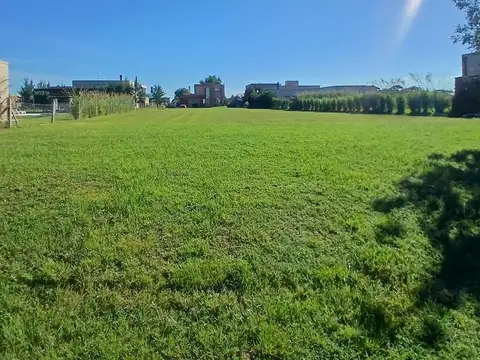 VENTA  LOTE BARRIO  CRUZ DEL SUR SAN VICENTE