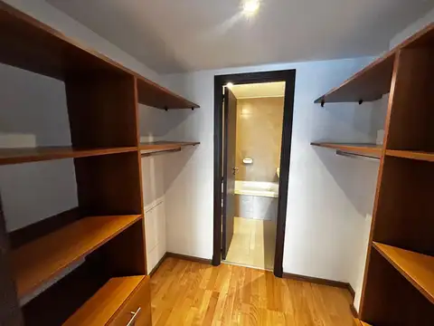 Departamento en Alquiler con 1 cocheras