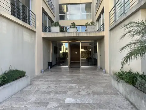 Tigre 01 Montevideo al 1300