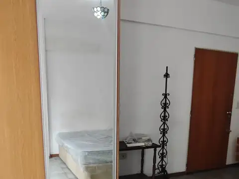 Departamento en Alquiler, Amueblado, Sobre Planta Baja en La Paternal