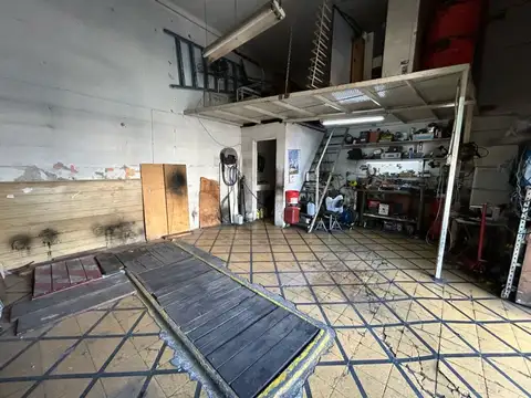 Local comercial en venta ubicado en Parque Patricios