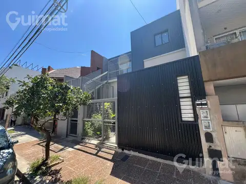 Depto Tipo Casa en Venta de 5 ambientes