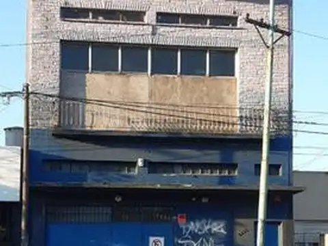 Galpón en alquiler - Av. Luro al 6400