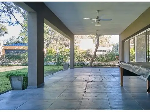 Casa 6 ambientes con 3 baños