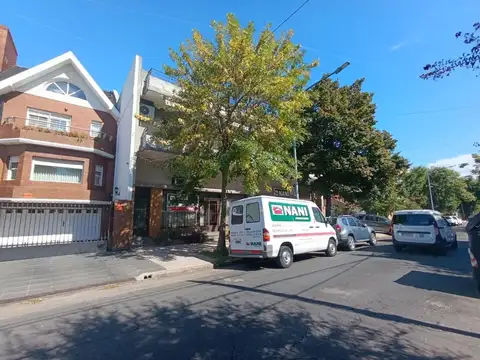 Galpon de 738m2 en una planta PH.