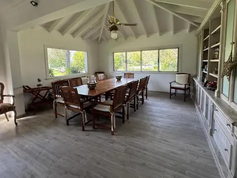 Casa en Alquiler en Bella Vista, USD 3.500