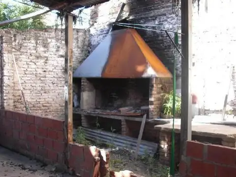 Local en Venta en Billinghurst, USD 100.000