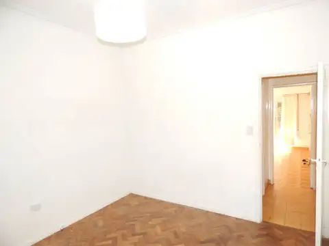 CASA EN ALQUILER 4 AMB OLIVOS CON PATIO Y TERRAZA