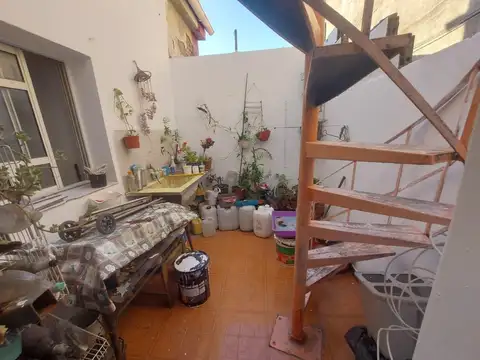 Venta PH al frente 2 ambientes sin expensas