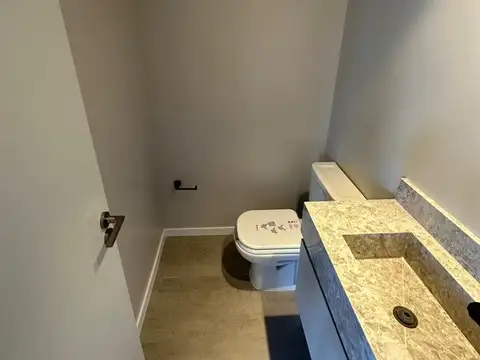 Departamento en Alquiler de 3 dormitorios