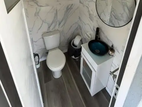 Casa 4 ambientes con 3 baños