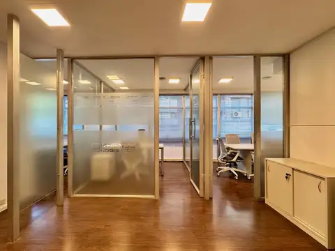 Oficina 5 ambientes con 1 baño