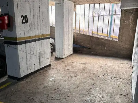 Cochera en Centro