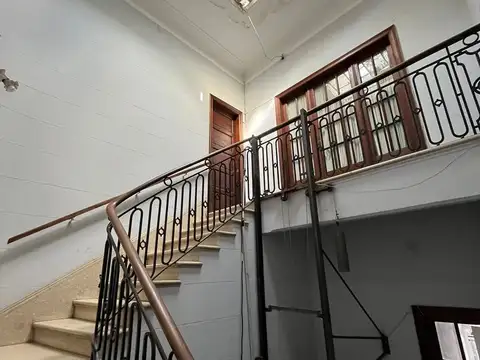 Depto Tipo Casa en Venta de 8 ambientes