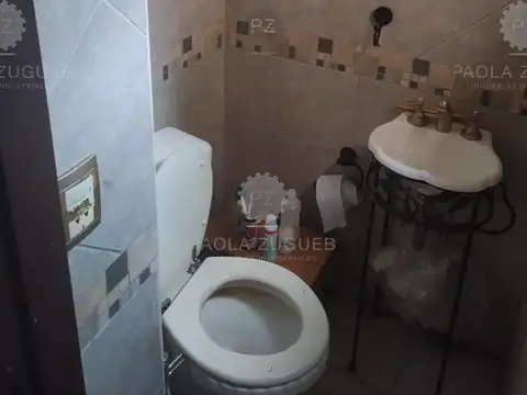 Depto Tipo Casa en Venta con 1 cocheras