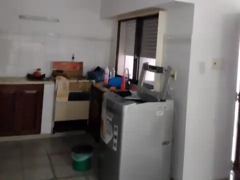 MUY LINDA CASA EN PLENO CENTRO DE PILAR, IDEAL INVERSORES