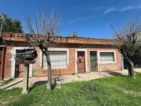 Casa en venta en Gonzalez Catan