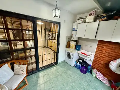 Duplex en Venta -  4 amb  con parque y cochera- V Ballester