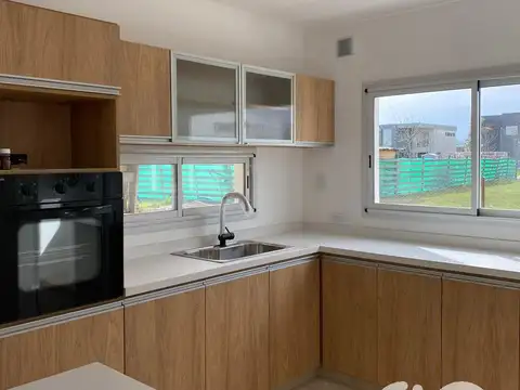 Casa en Venta en Puertos - Araucarias, USD 279.900