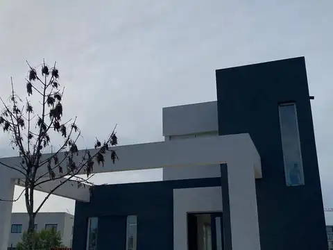 Venta Casa en Puertos / Araucarias