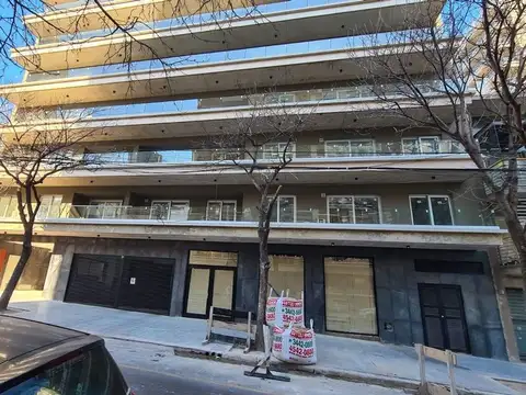 VENTA LOCAL  COMERCIAL PB  FRENTE NUÑEZ  ESTRENAR