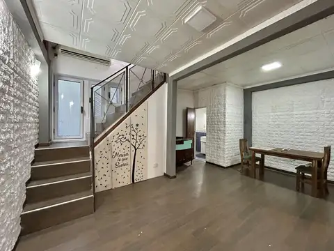 Depto Tipo Casa en Venta en Monserrat, USD 94.000