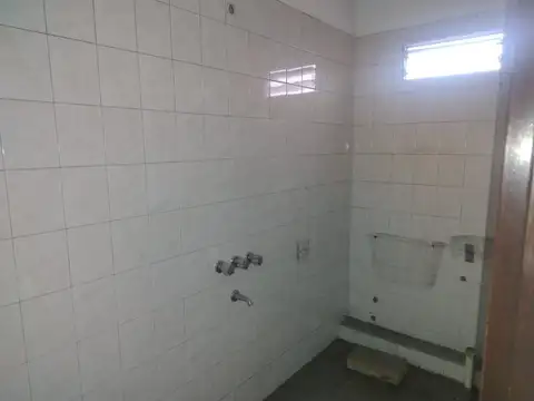 Local en Venta 56 años