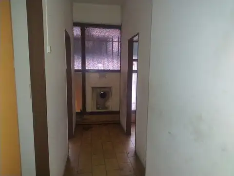 Local en Venta en Parque Avellaneda, USD 230.000