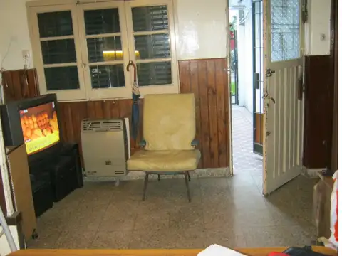 Depto Tipo Casa 3 ambientes con 1 baño
