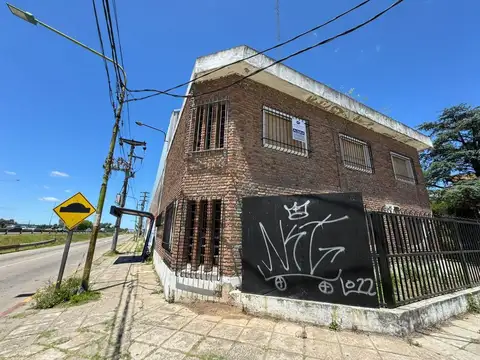 Galpón Industrial sobre colectora Sur