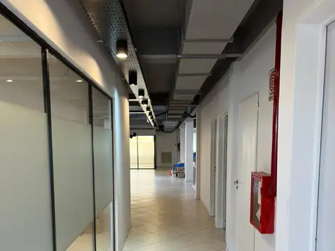 Oficina en Alquiler al Oeste