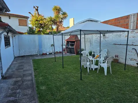 VENTA CASA 4 AMB JARDÍN Y COCHERA - CIUDAD JARDÍN